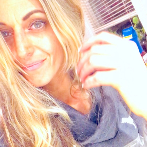 HEYYY EVERYONE IM Jenna THE Maker & Fur Recycler SHOP LOCAL & SHOP CRUELTY FREE